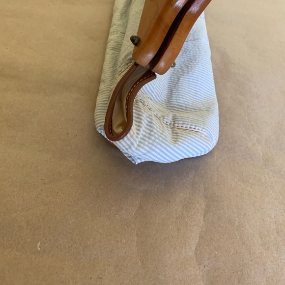 Vintage J.Crew seer sucker handheld bag. - Picture 7 of 9